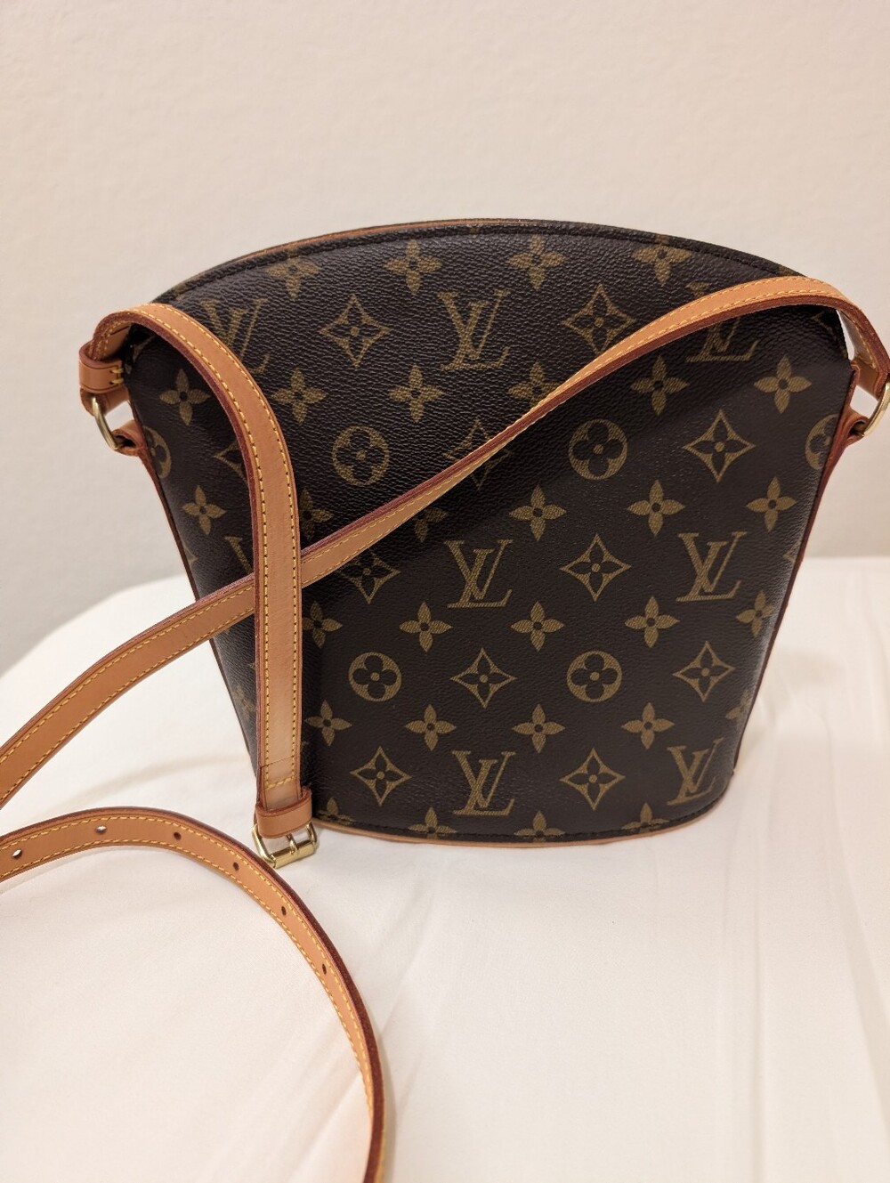 Pristine & Authentic Louis Vuitton Monogram Drouot Crossbody & COA